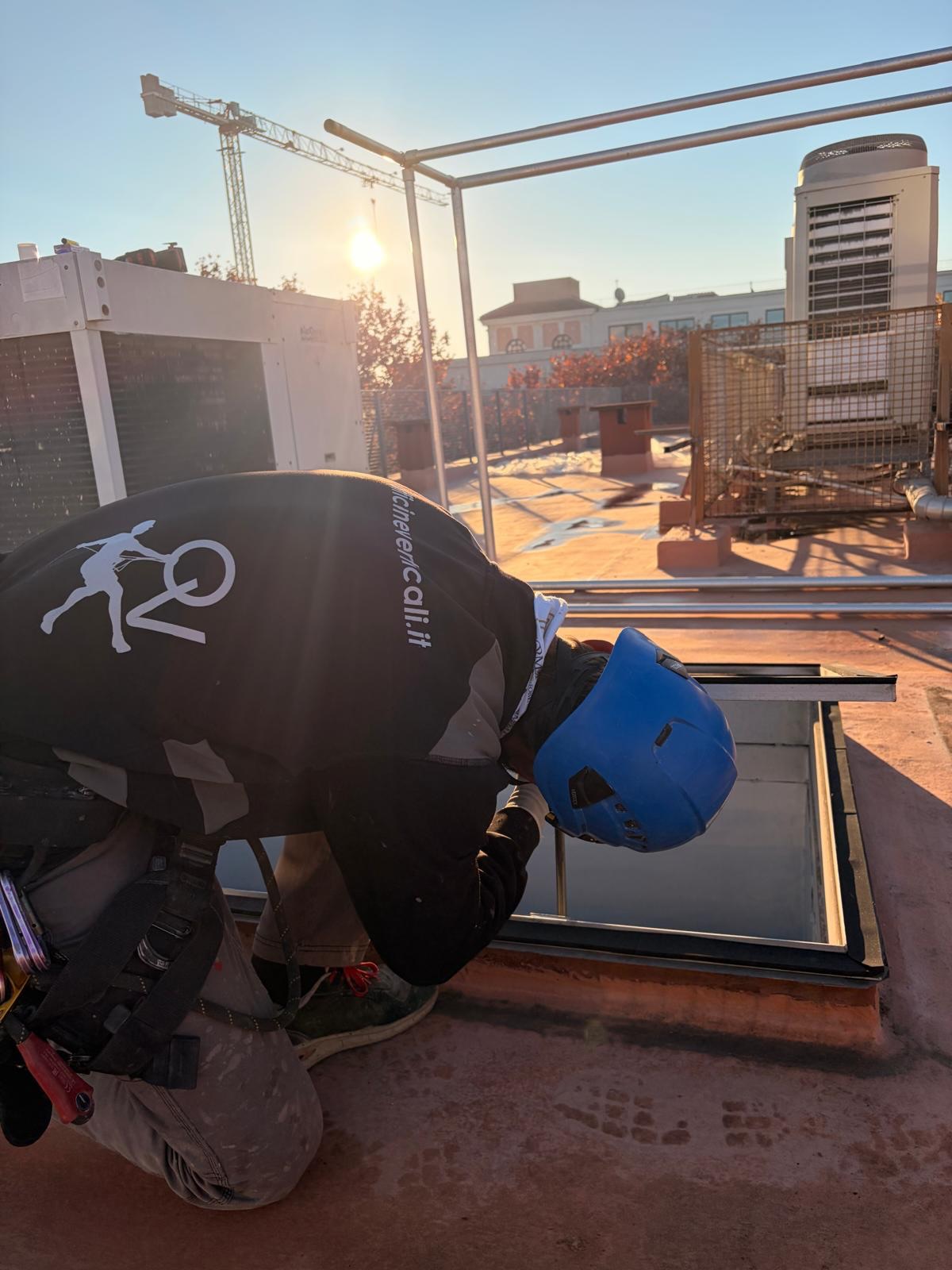 Concluso intervento per il Ministero del Lavoro: sostituzione lucernari in copertura